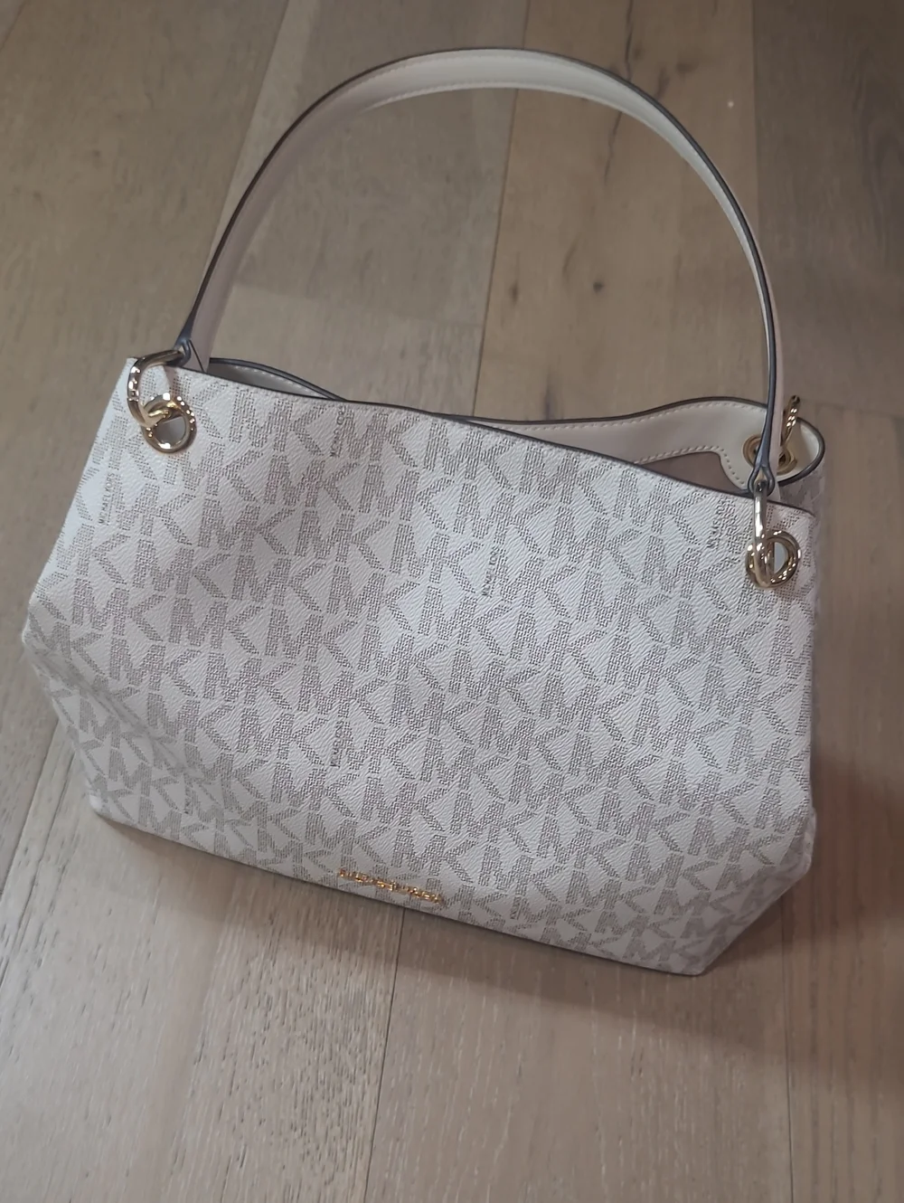 EUC Michael Kors Raven Medium Shoulder Bag Women's Cream Initial Logo Purse